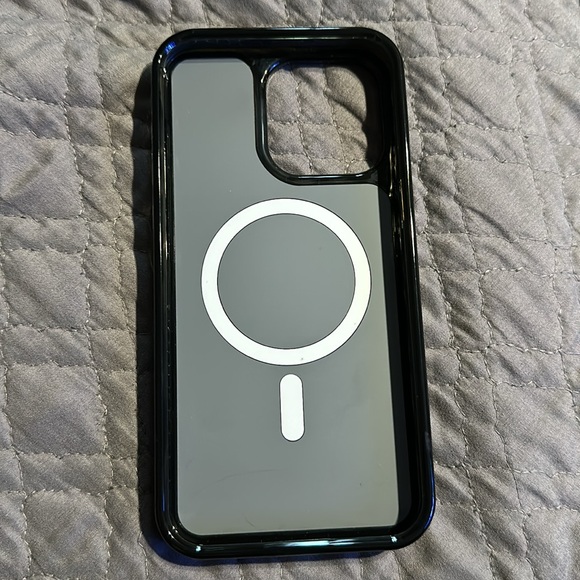 iPhone 15 Pro Max Black/Clear Phone Case - Picture 2 of 3